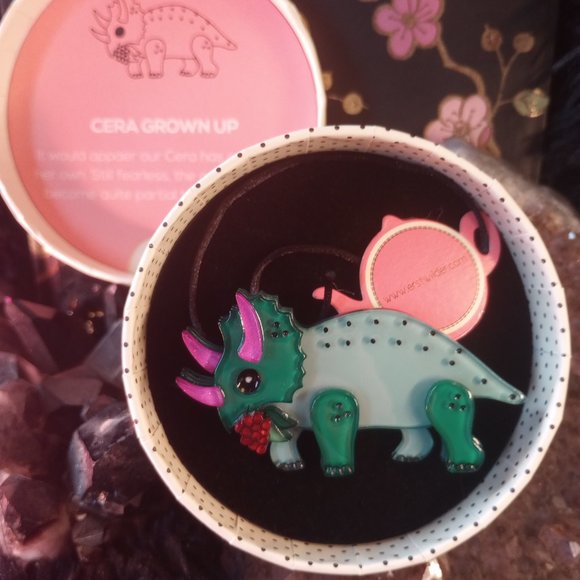 NIB Cera All Grown Up Erstwilder Brooch - Picture 7 of 8